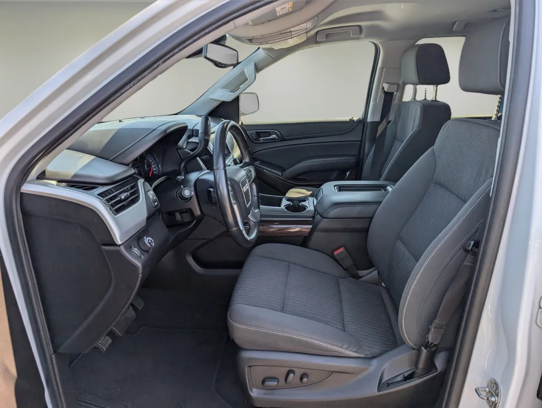 2020 GMC Yukon - 1GKS1AKC4LR225383 - Image #11