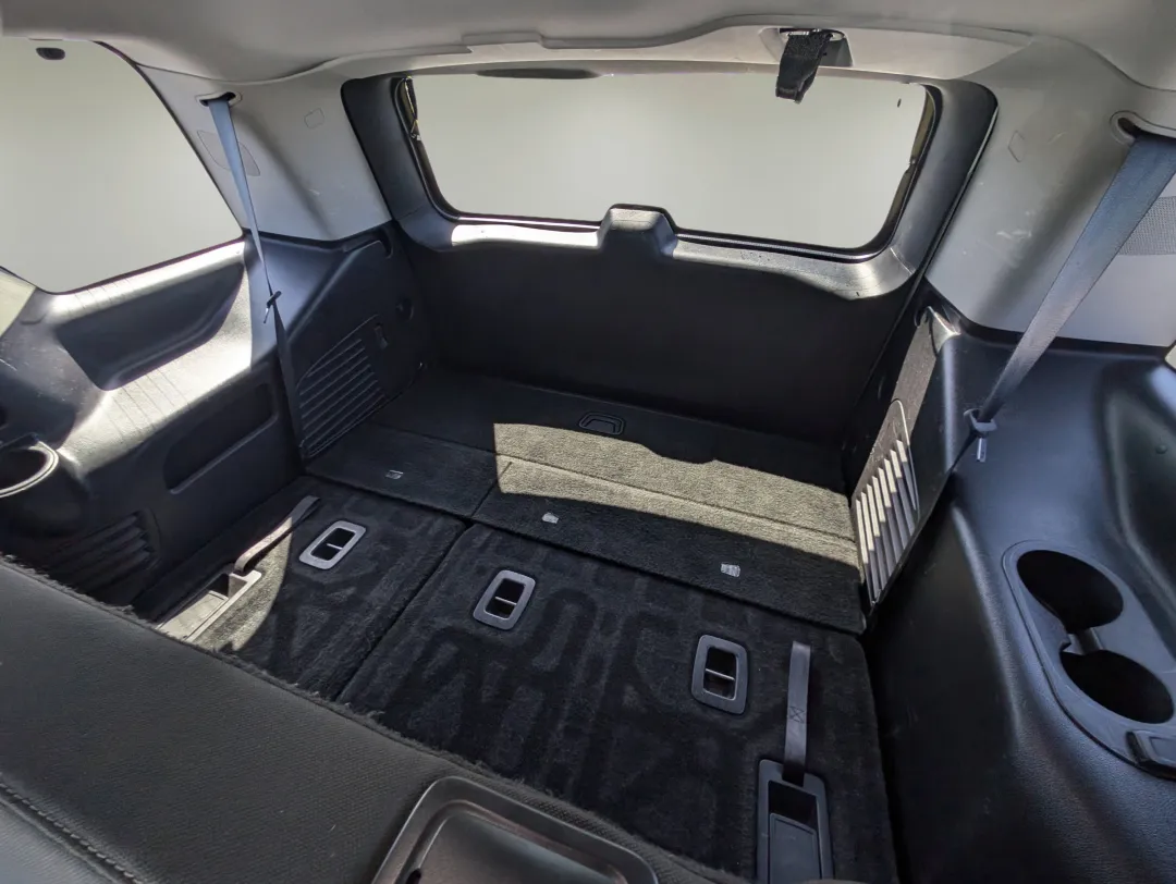 2020 GMC Yukon - 1GKS1AKC4LR225383 - Image #13