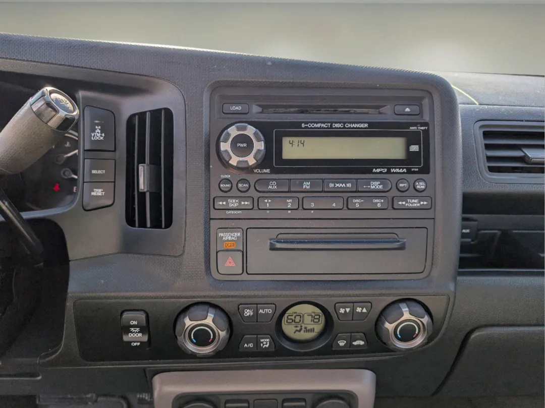 2014 Honda Ridgeline - 5FPYK1F50EB013532 - Image #14