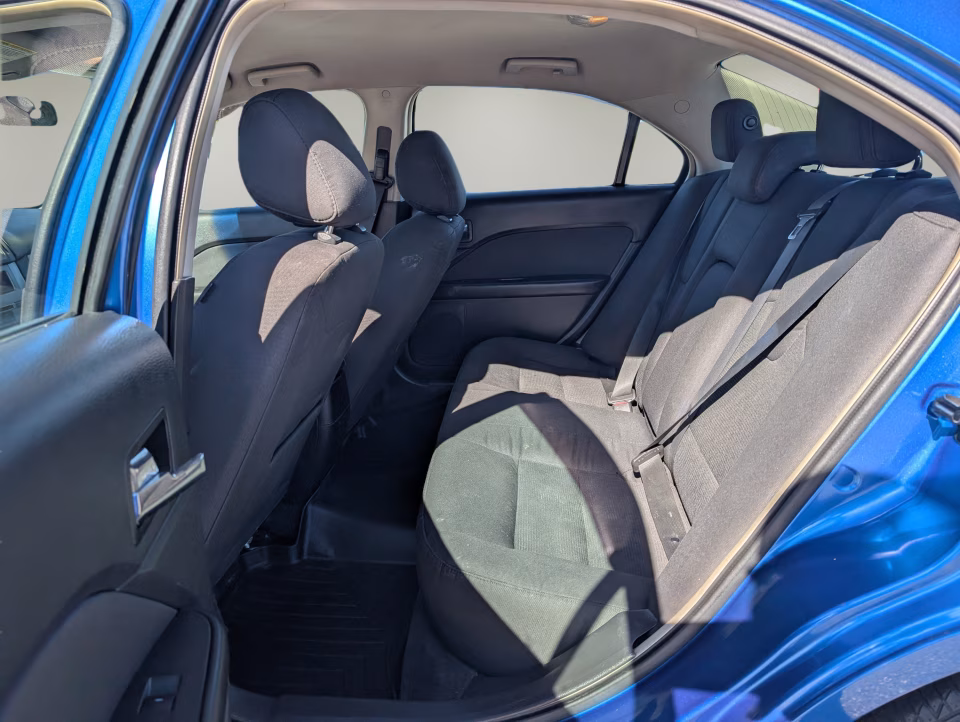 2012 Ford Fusion SE - Photo 12